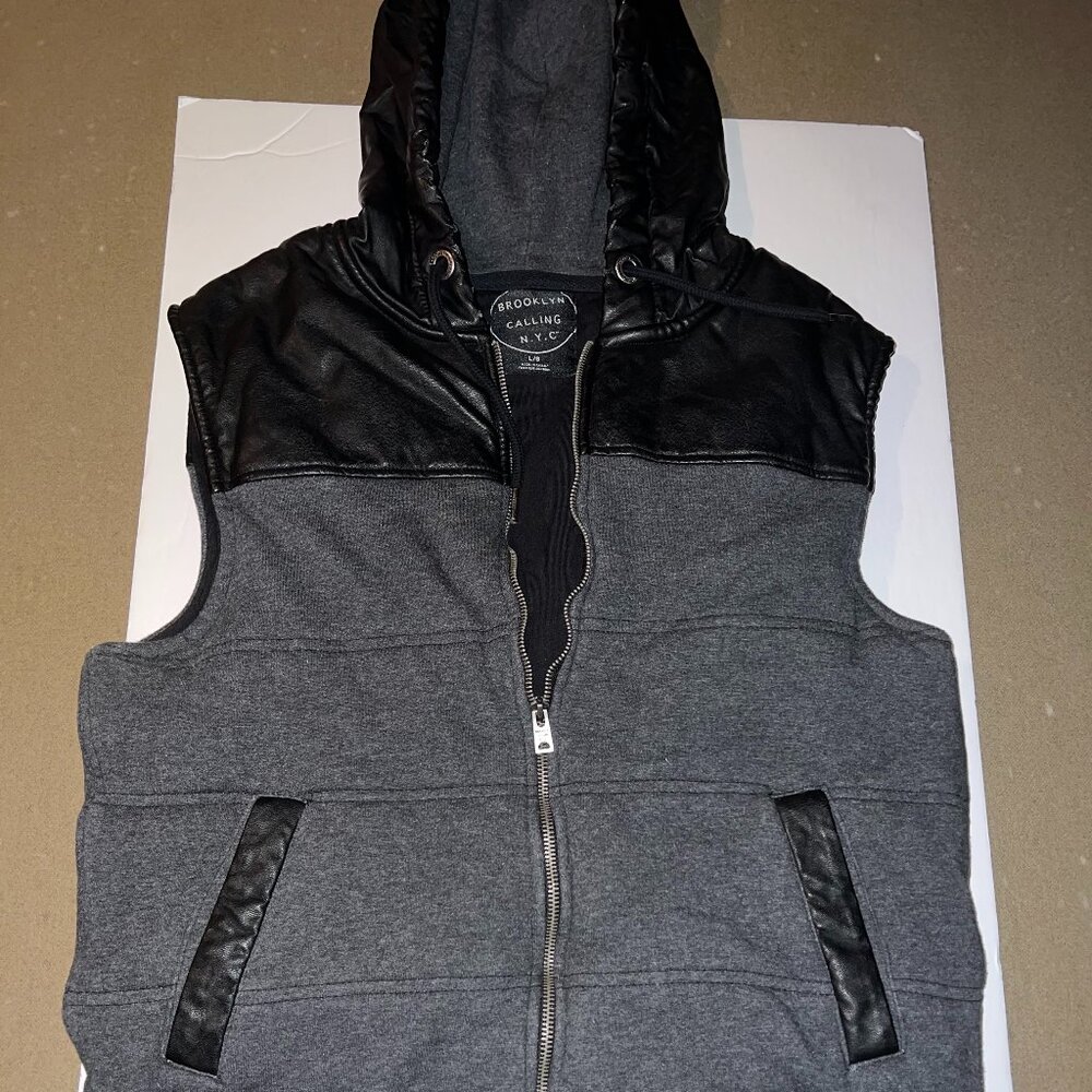 Brooklyn Calling Sleeveless Vest - Large